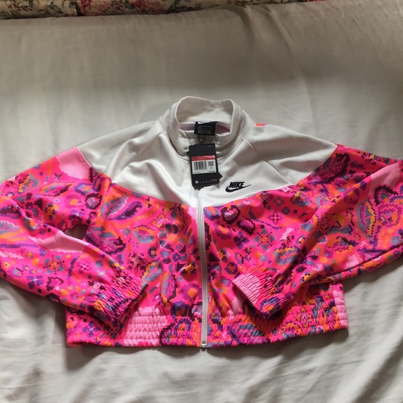 NWT - Nike Women's Sportswear Floral Printed Jacket 🧥 - Picture 9 of 9